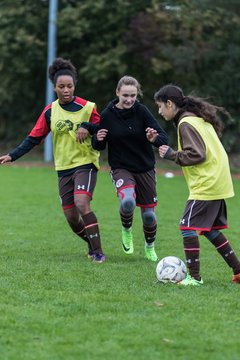 Bild 23 - C-Juniorinnen Halstenbek-Rellingen - St.Pauli : Ergebnis: 0:5